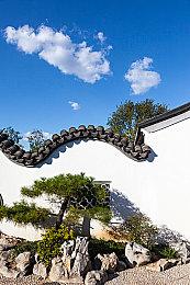 PS5谷歌地图版搞笑广告：无论男女老幼都抱着一台PS5